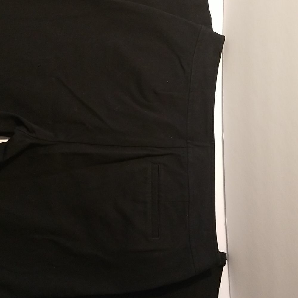 Chaps black dress pants. Size 8P. - Picture 4 of 6